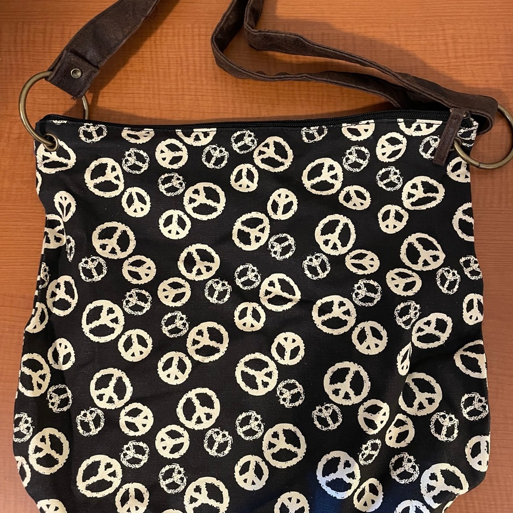 Peace sign tote bag